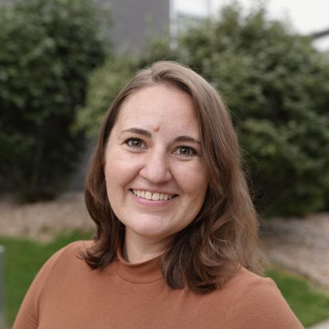 Kourtney Russell headshot